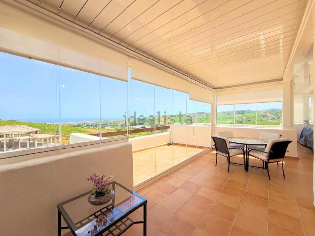 Piso, Casares