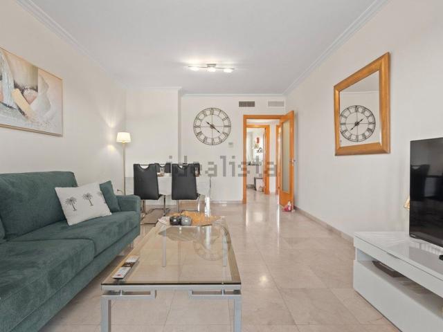 Piso, Casares