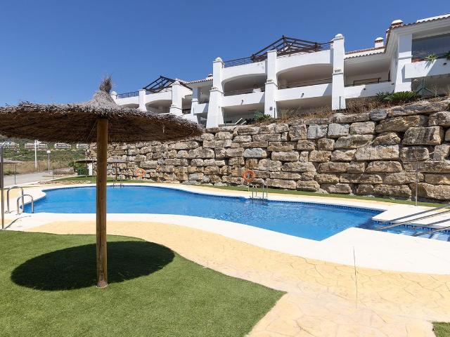 Piso, Casares