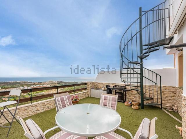 Piso, Casares