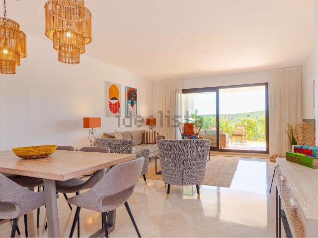 Piso, Casares