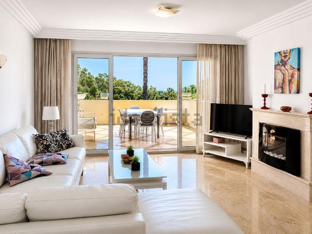Piso, Casares