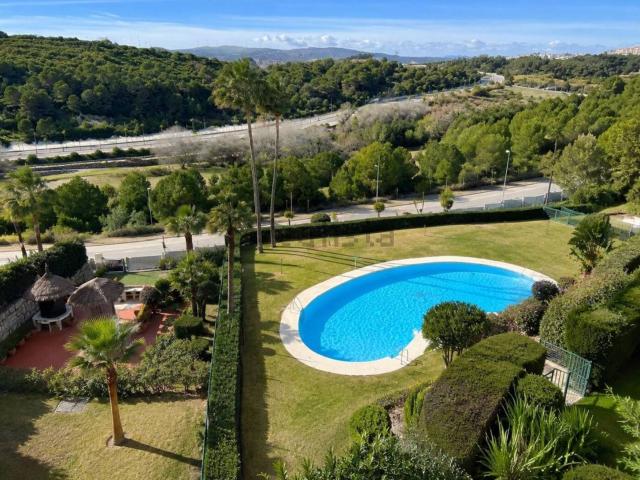 Piso, Casares