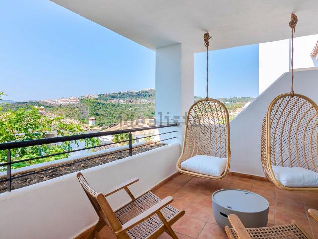 Piso, Casares