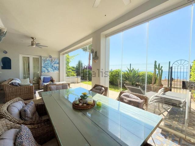 Piso, Casares