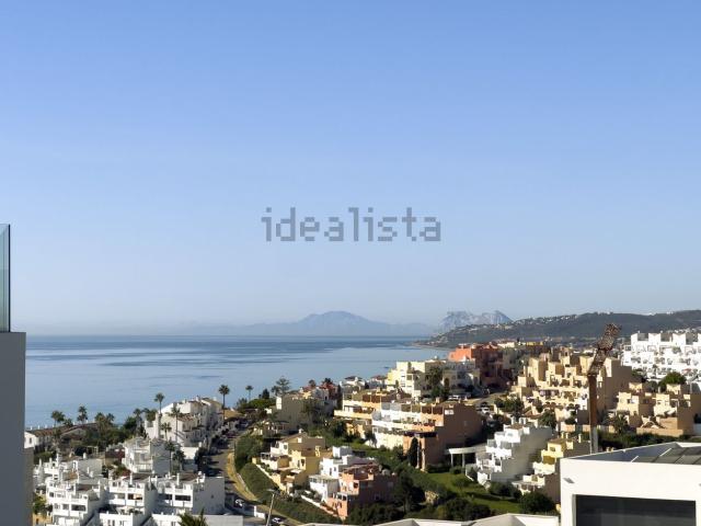 Piso, Casares