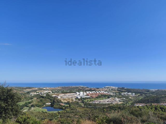 Piso, Casares