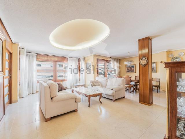 Piso, Casco Histórico, Castellón de la Plana / Castello de la Plana