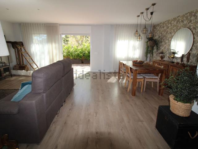 Piso, Castell Platja d&apos Aro