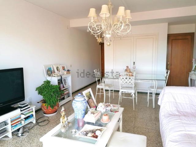 Piso, Castell Platja d&apos Aro