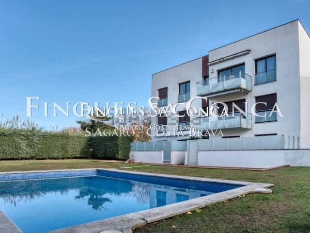 Piso, Castell Platja d&apos Aro