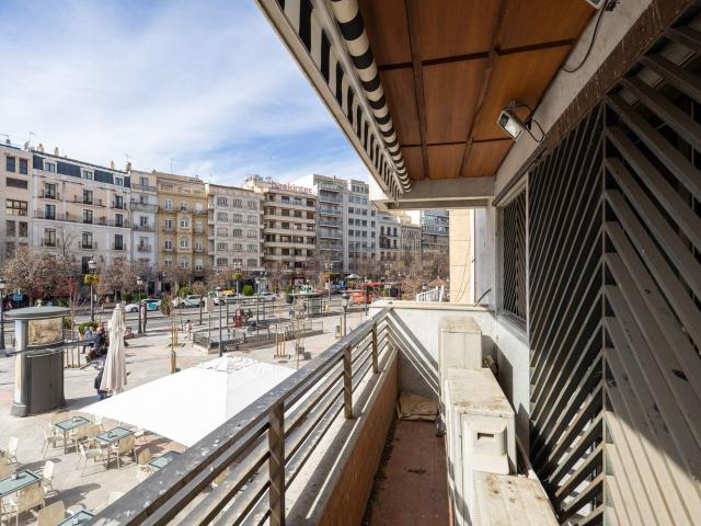 Piso, Carrera de la Virgen Paseo del Salón, Granada