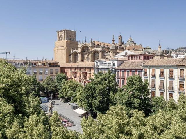 Piso, Catedral, Granada