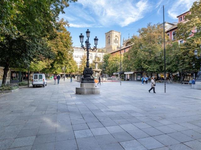 Piso, Catedral, Granada