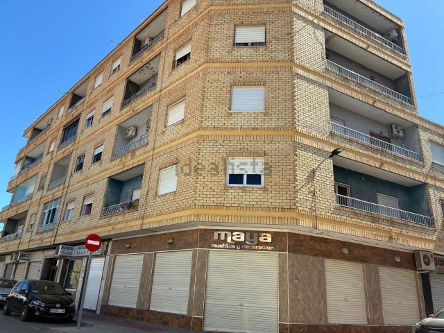 Piso, Catral