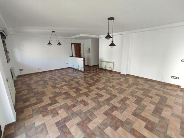 Piso, Cenes de la Vega