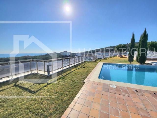 Piso, Centre Estanys, Castell Platja d&apos Aro