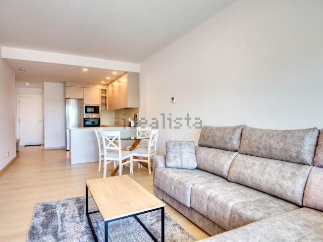 Piso, Centre Estanys, Castell Platja d&apos Aro
