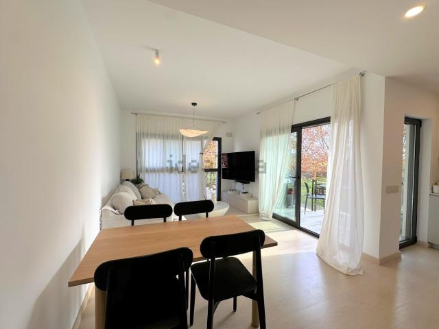 Piso, Centre Estanys, Castell Platja d&apos Aro
