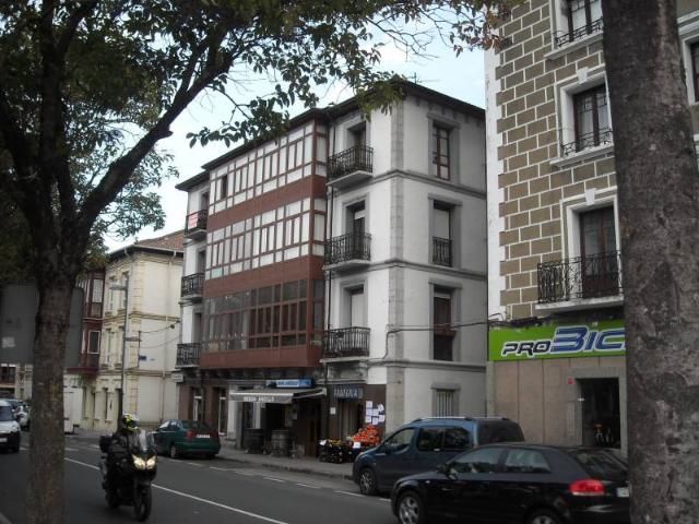 PISO CENTRICO EN RAMALES