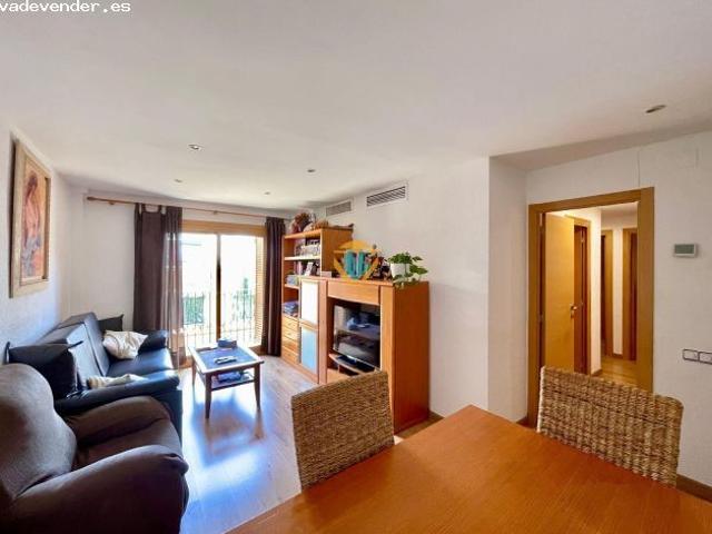 PISO CÉNTRICO ENTRE LAS TRES PLAYAS DE BENIDORM RODEADO DE SERVICIOS!