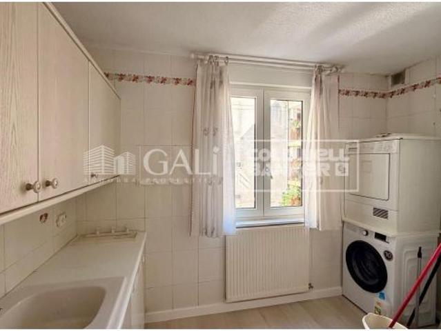 Piso céntrico y con 4 habitaciones para alquilar en el centro de Andorra