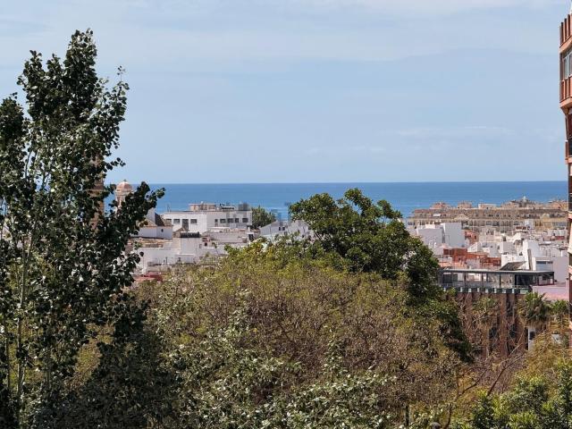 Piso, Sierra de Estepona Avda de Andalucia, Estepona