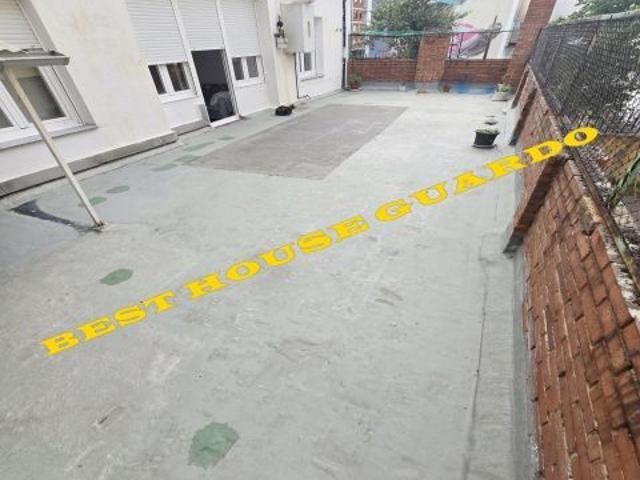 PISO CENTRO GUARDO CON TERRAZA