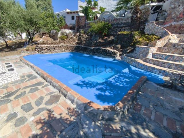 Piso, Competa