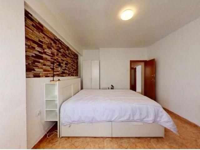 ? Piso completo disponible en Valencia para estudiantes