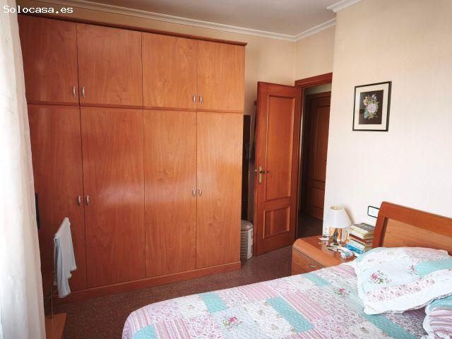 PISO CON 4 DORMITORIOS ZONA CENTRO, CON GARAJE Y TRASTERO TOTALMENTE EQUIPADA Y AMUEBLADA