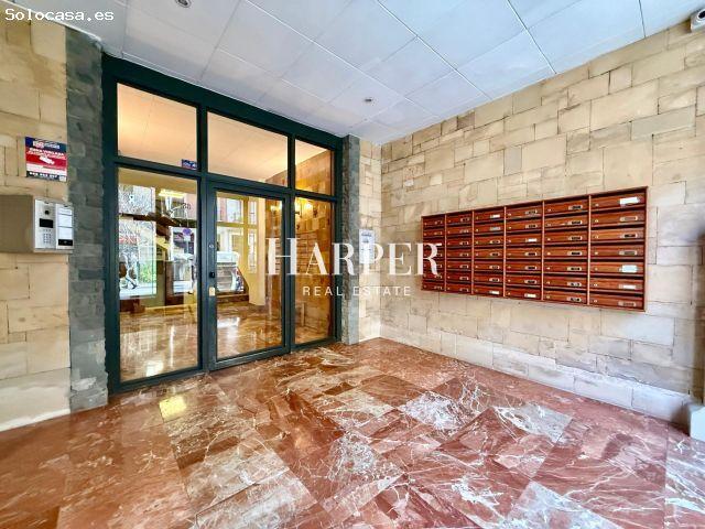 Piso con 4hab y terraza en Consell de Cent