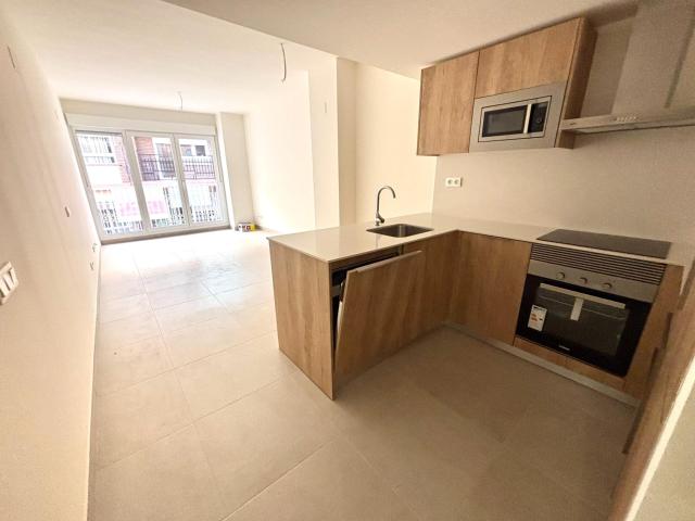 Piso con 2 habitaciones y 2 baños en El Grau