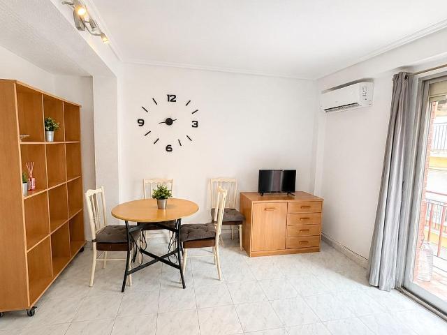 Piso con 3 habitaciones ideal para estudiantes | Betero