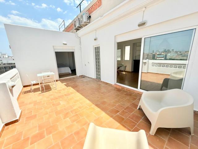 PISO CON TERRAZA EN CALLE SAN JOSE DE LA MONTAÑA