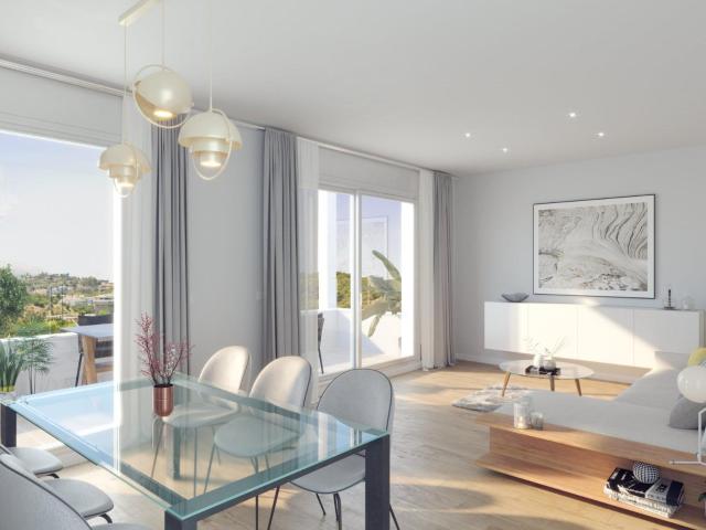 Piso con terraza solada, además de trastero y plaza de garaje incluidos en el precio