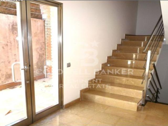 Piso con terraza y vistas despejadas en Vallcarca, junto a Collserola