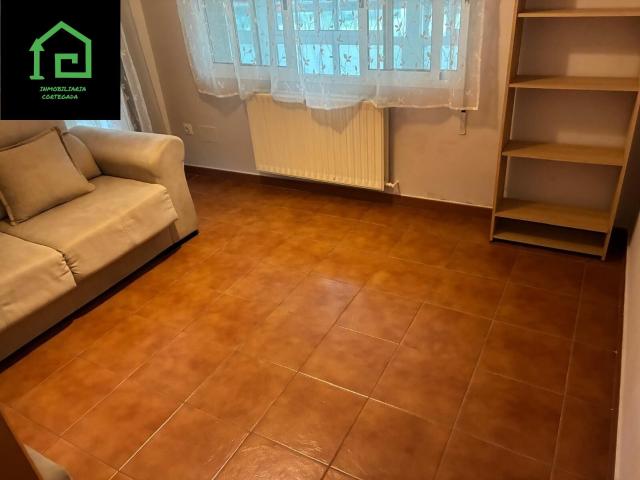 PISO CON TRASTERO CERCA DEL CENTRO COMERCIAL