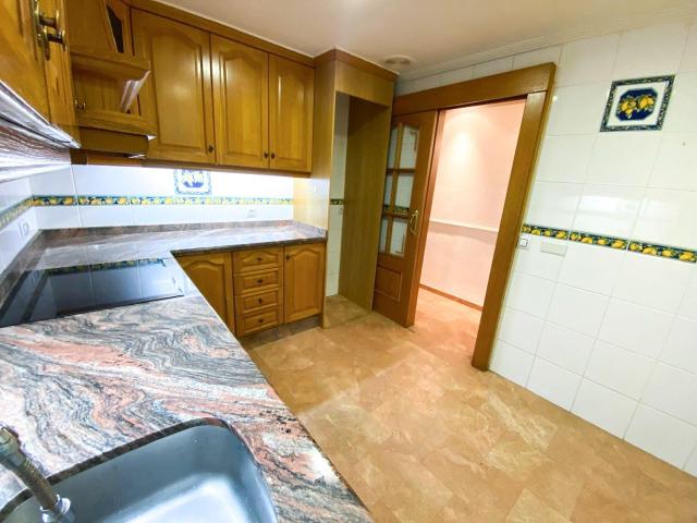 PISO CON ASCENSOR, EQUIPADO, UBICACIÓN INMEJORABLE EN AV. ALICANTE ALTABIX