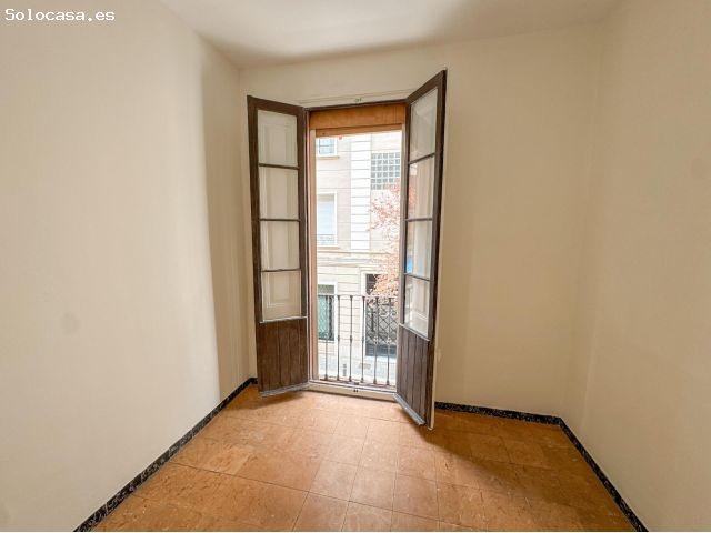 ✨ Piso con ascensor reformado parcialmente con terraza en el corazón de Sants