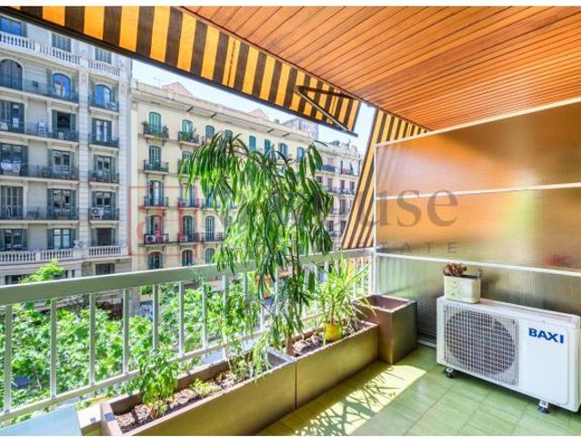 PISO CON BALCON/TERRAZA EN COMPTE D´URGELL