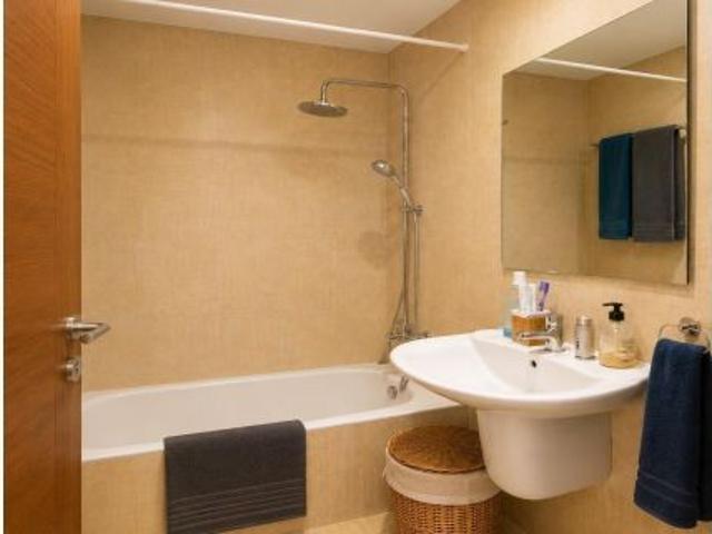 Piso con balcon y plaza de parking en Muro