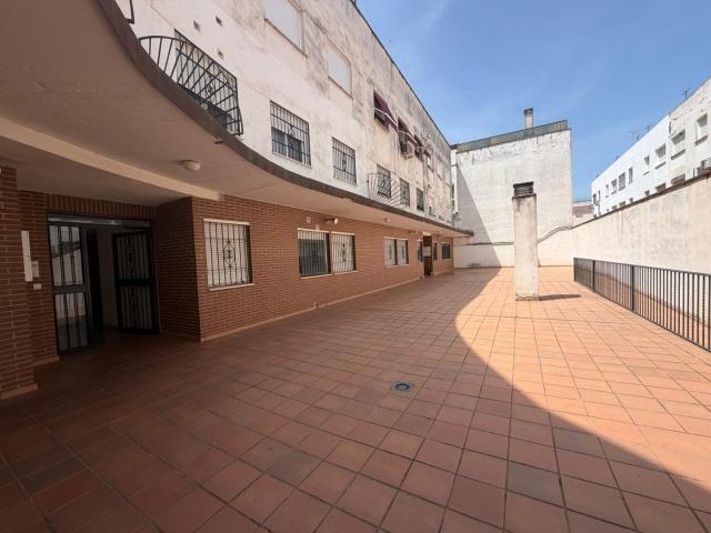 Piso con cochera y trastero en Villarrubia