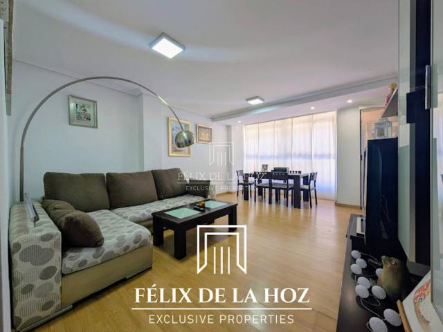 PISO CON ENCANTO EN PLENO CENTRO DE DÉNIA Y CERCA DE TODOS LOS SERVICIOS