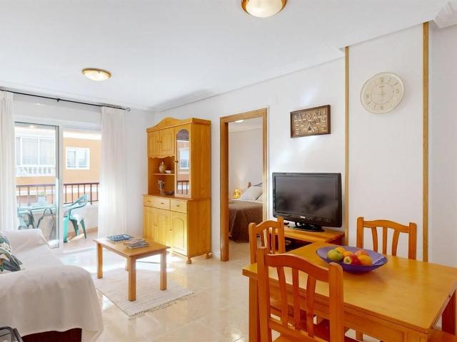 Piso con encanto en Torrevieja, a solo 7 min de las playas y. 77m² Torrevieja