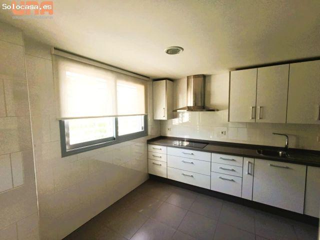 Piso con excelentes calidades en zona Hipercor/Turruñuelos, plazas de garaje y trastero