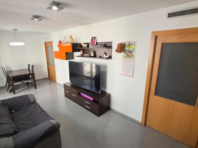 PISO CON GARAJE A LA VENTA EN ONTINYENT! EXCLUISVA EN KAPITALIA !