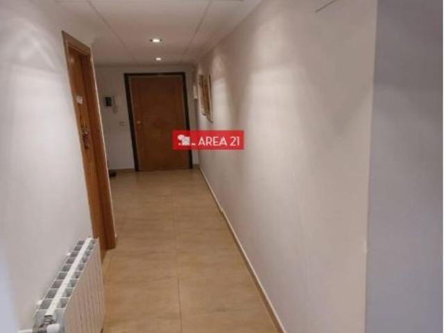 PISO CON GARAJE VENTA LA POBLA DE VALLBONA