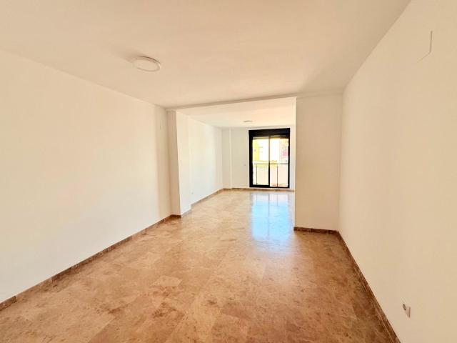 PISO CON GARAJE Y TRASTERO EN BURJASSOT