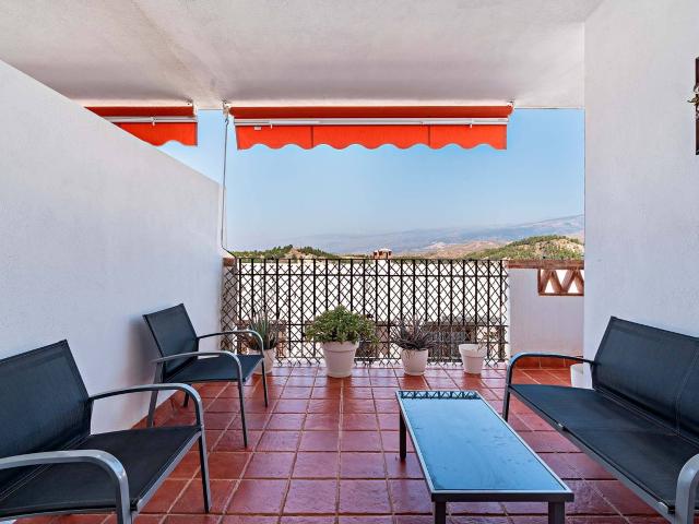 Piso con garaje y trastero en Residencial El Olivo Alcolea